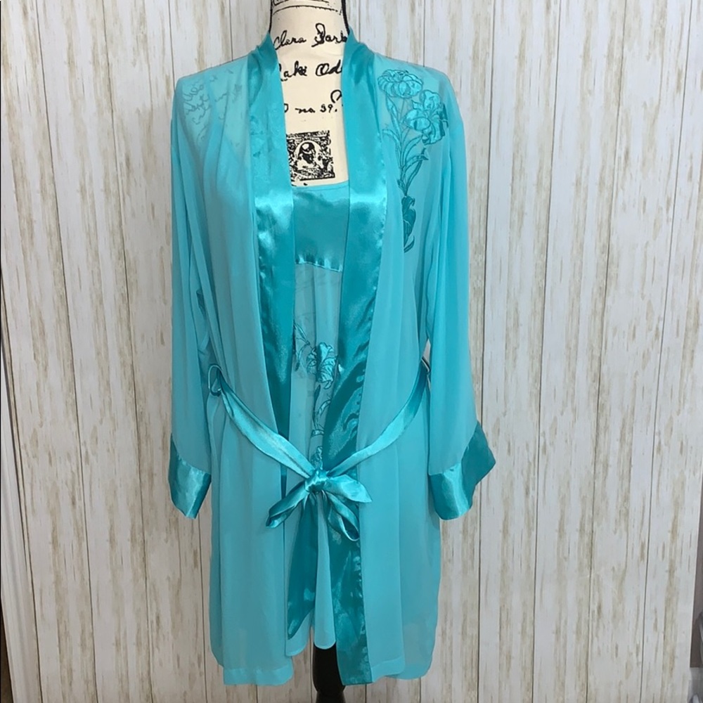 Size M Sophie Blue Robe and Gown Set